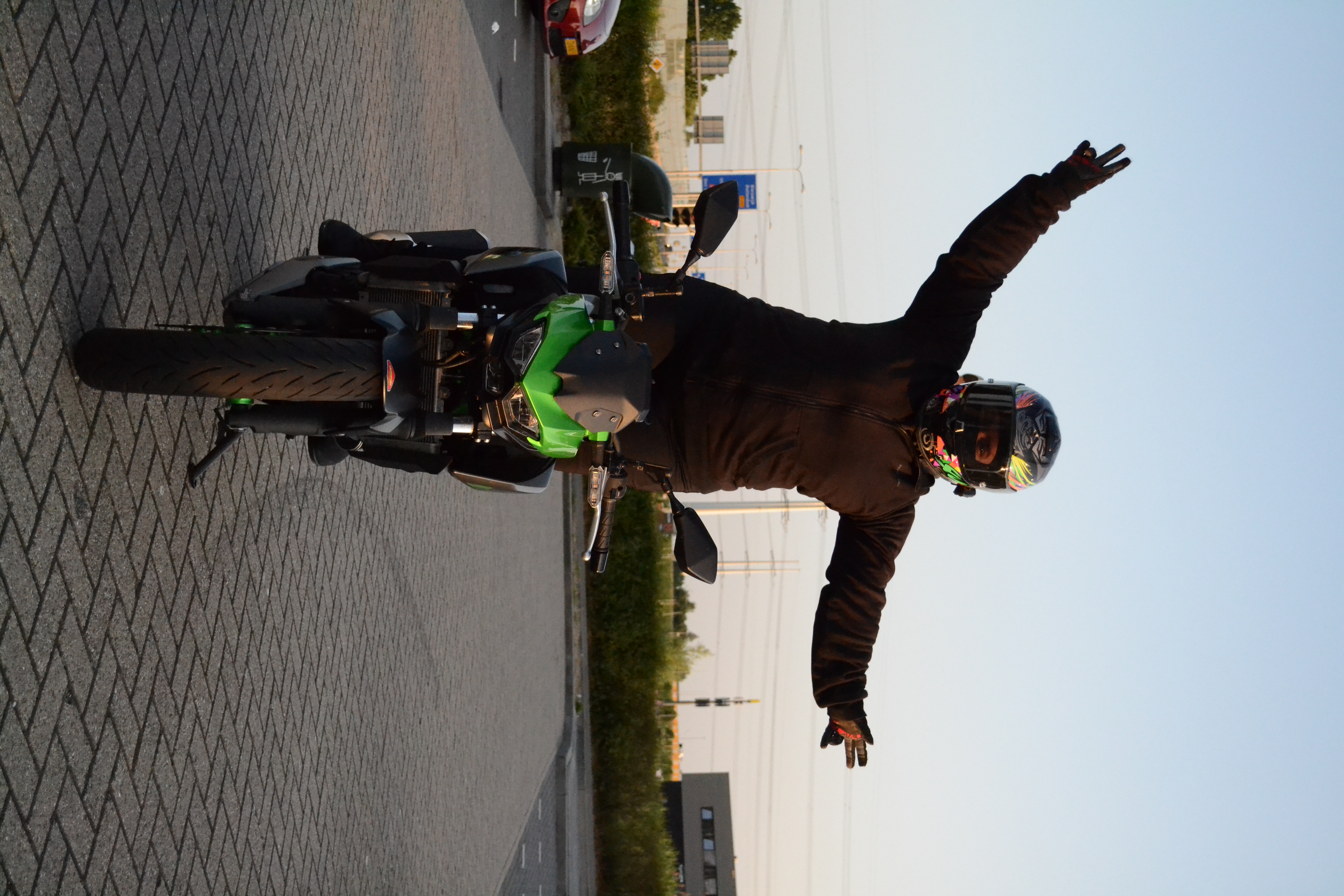 Samen rijden zonsondergang